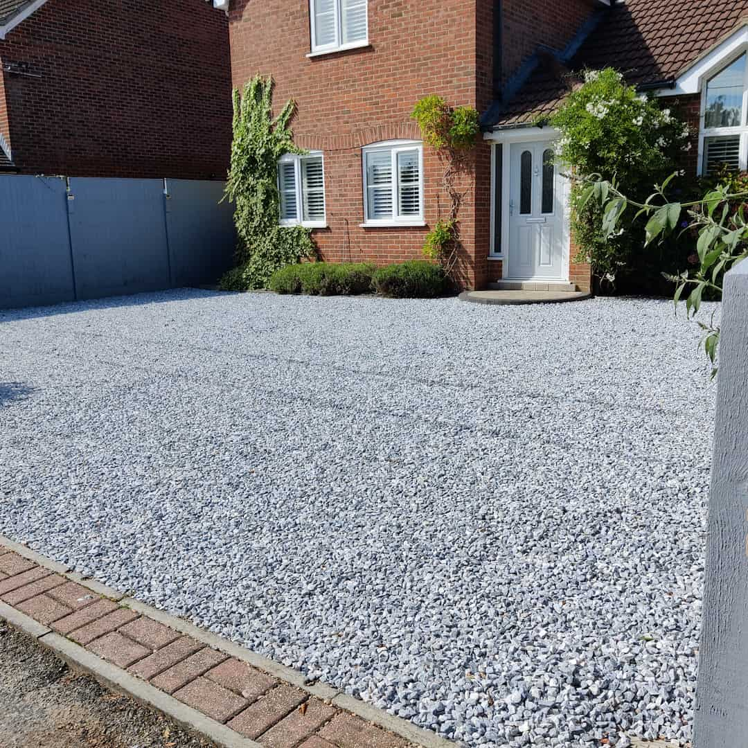 Gravel driveway installers near Hertfordshire