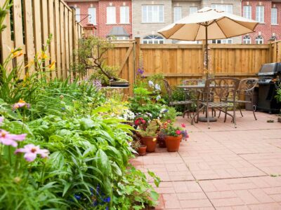 Garden fencing services Hertfordshire